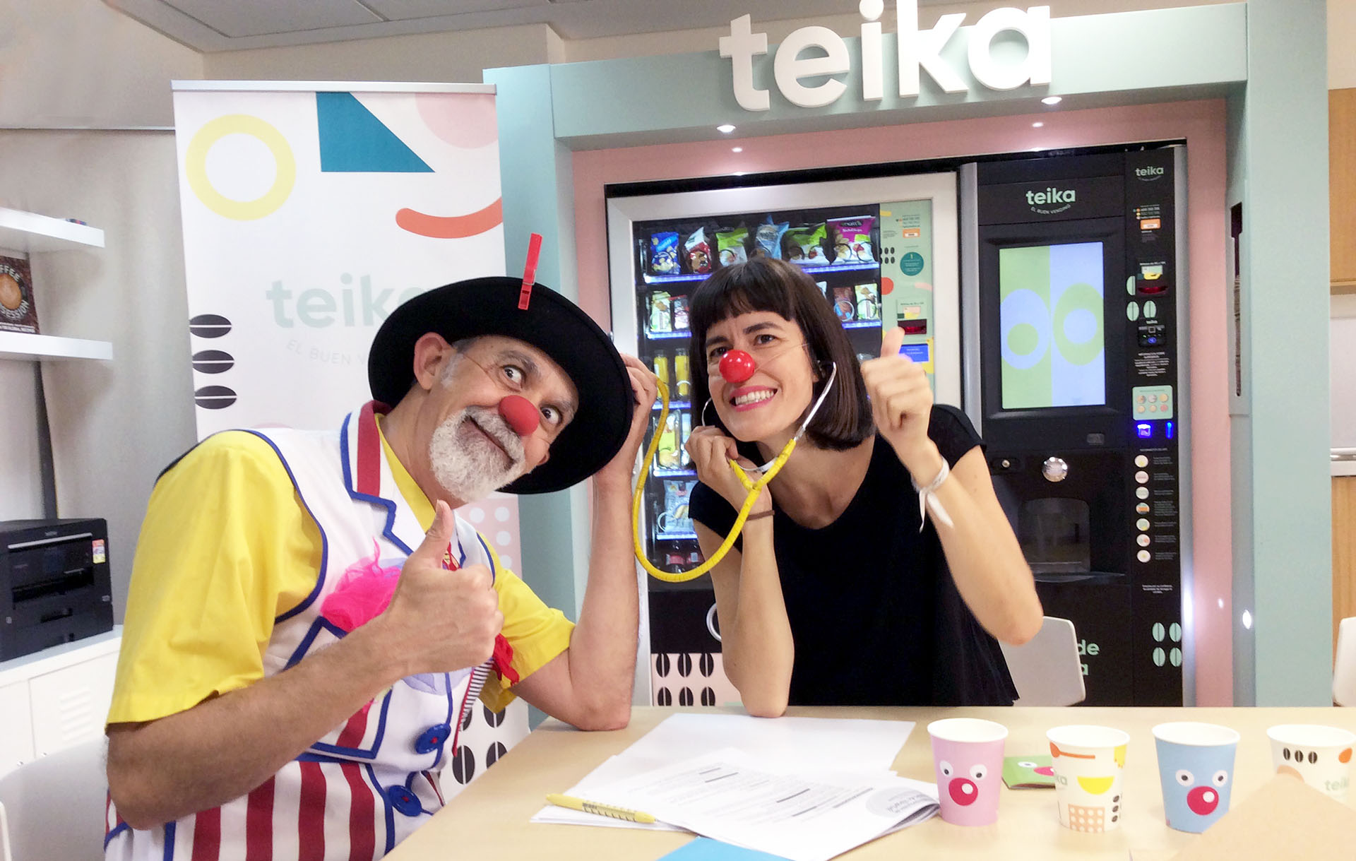 Max Recetax y Berti Barber firman convenio de colaboración con Payasospital